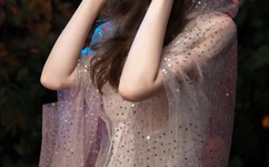 肉高H乖含着出去走一圈男男